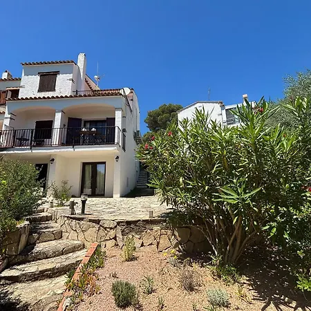 Casa vacanze Casa Con Jardin, Piscina, Y Terrazas En Zona Tranquila Cerca De - Es-323-24